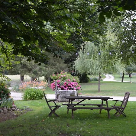 Aux Gites D'haromagnyl - La Tour Holiday home