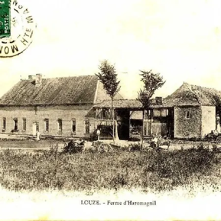 Semesterbostad Aux Gites D'haromagnyl - La Tour *